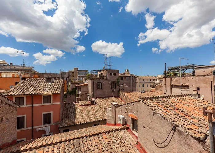 アパート Campo Dei Fiori Sun With Balcony ローマ